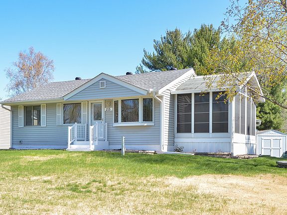 2nd image of 215 Keith Rd