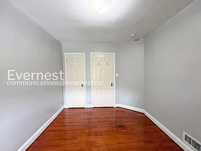 1515 Tunlaw Rd — Photo 15
