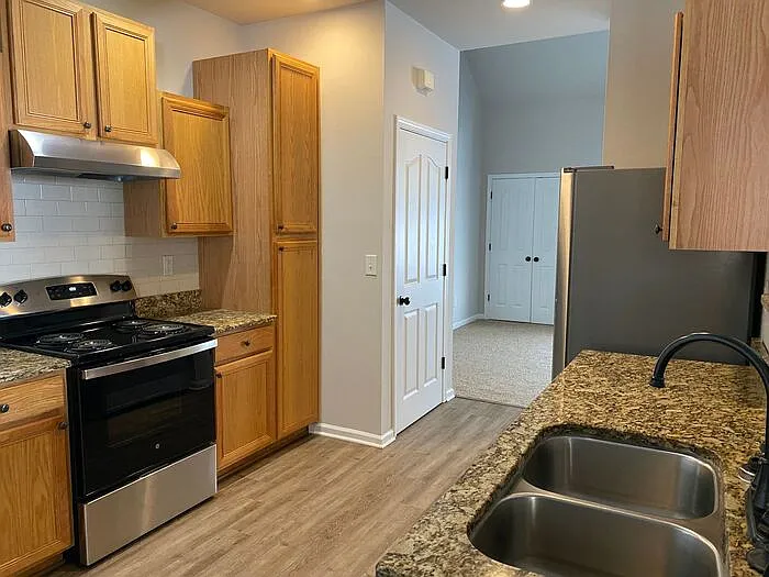3557 Creeping Flora Ln — Photo 12