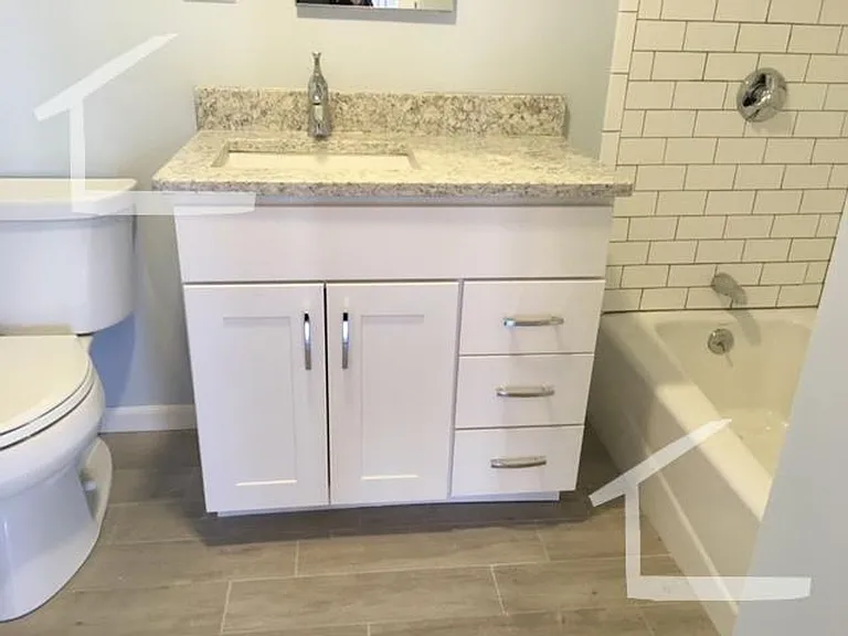 20 Hammond Pond Pkwy #307B — Photo 10