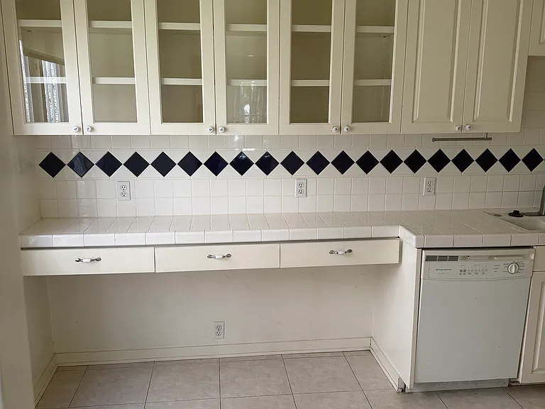 454 N Ogden Dr #2 — Photo 21