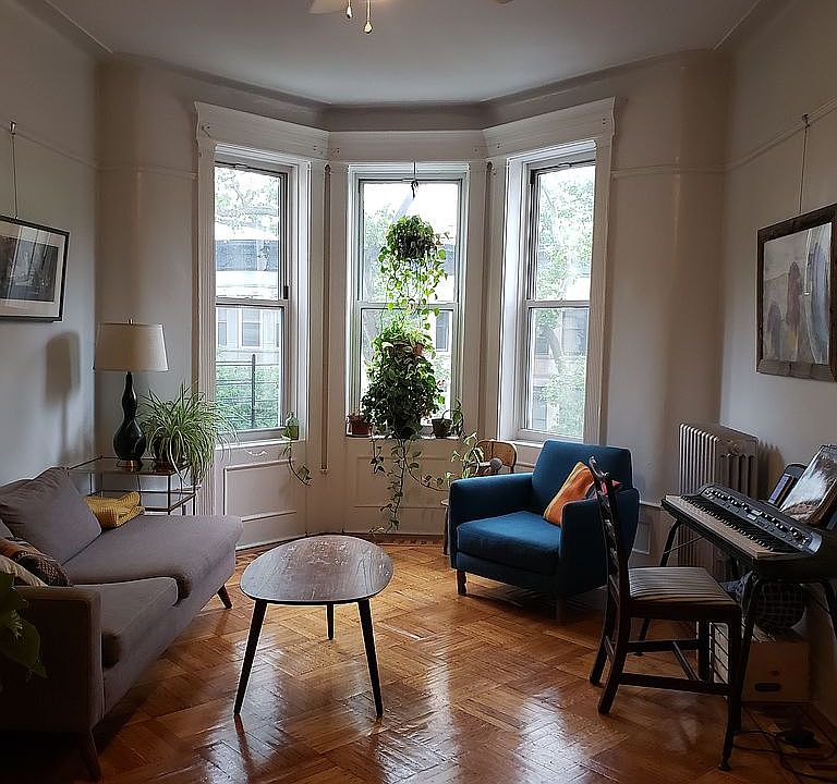 1st image of 163 Sterling St Floor 2