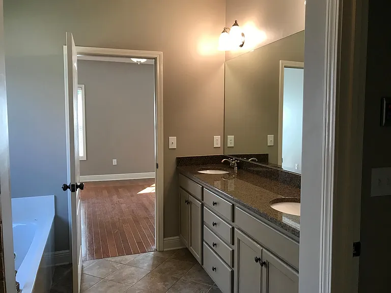 13663 Old Ivey Dr — Photo 9