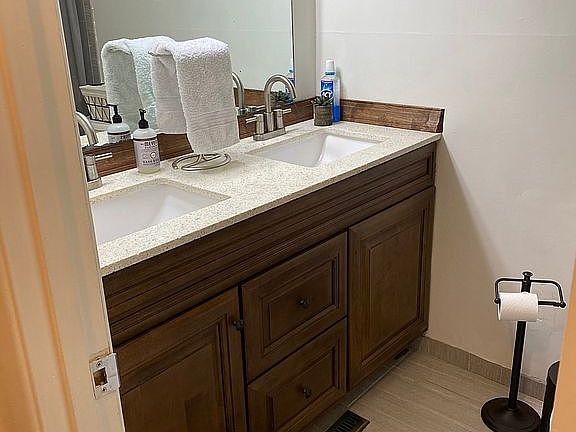 5th image of 63 Shepard Sq Unit 203