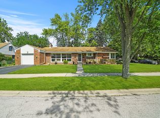 2626 Alexander St, Homewood, IL 60430