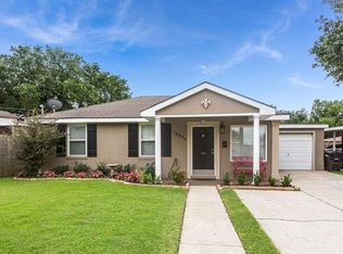 622 Grove Ave, Harahan, LA 70123