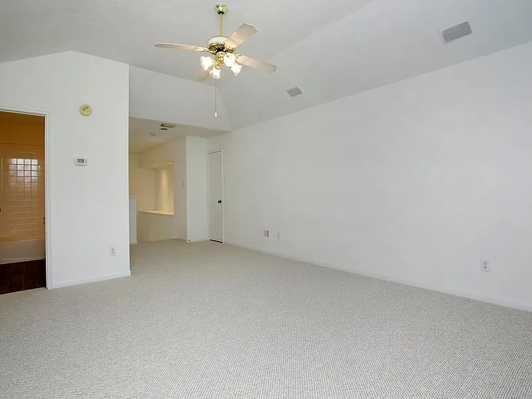 6902 Afton Woods Dr — Photo 19