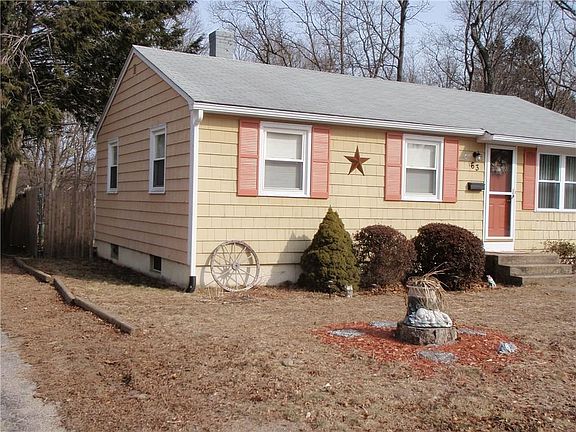 3rd image of 63 Windsor Park Dr