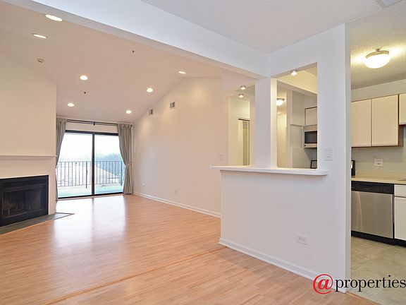 Living Room / Dining Room