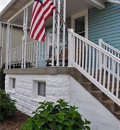 2nd image of 22 Zeller St