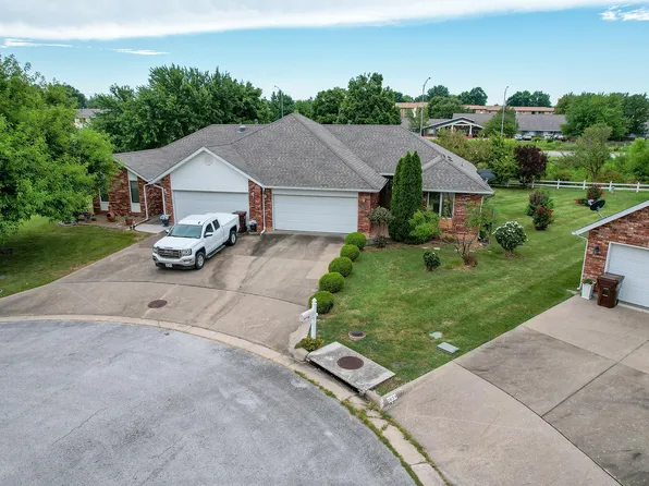 2625 S Overbrook Avenue, Springfield, MO 65807