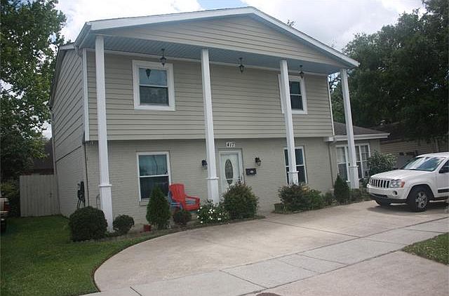 1st image of 417 E Loyola Dr