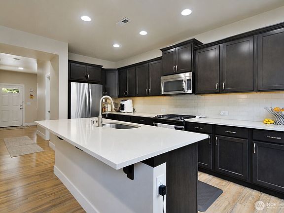 4th image of 19607 25th Drive SE