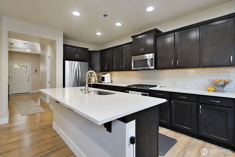 4th image of 19607 25th Drive SE