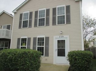 739 Serendipity Dr, Aurora, IL 60504