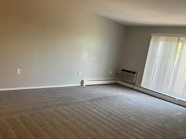 Valley York Apartments — Photo 42