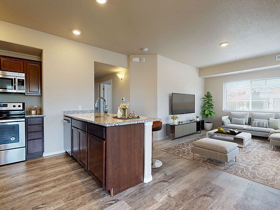 3rd image of 1647 Monterey Rd #203