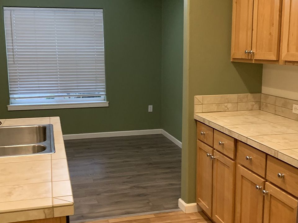 1st image of 10733 NE Red Wing Way Unit 101