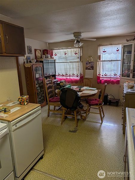 4th image of 16959 SE 255th Place