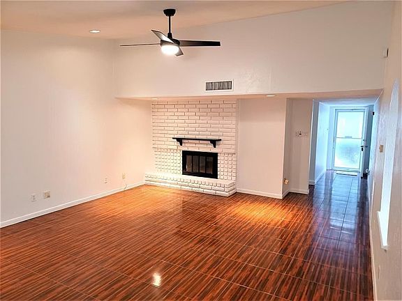 3rd image of 2011 Fall Meadow Dr
