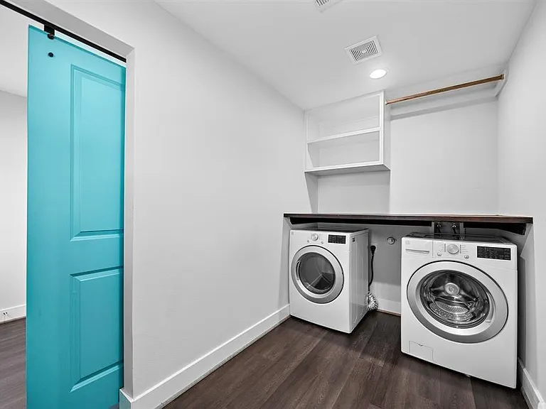 1511 McNeil St — Photo 13