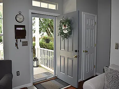608 Stone Village Dr — Photo 3