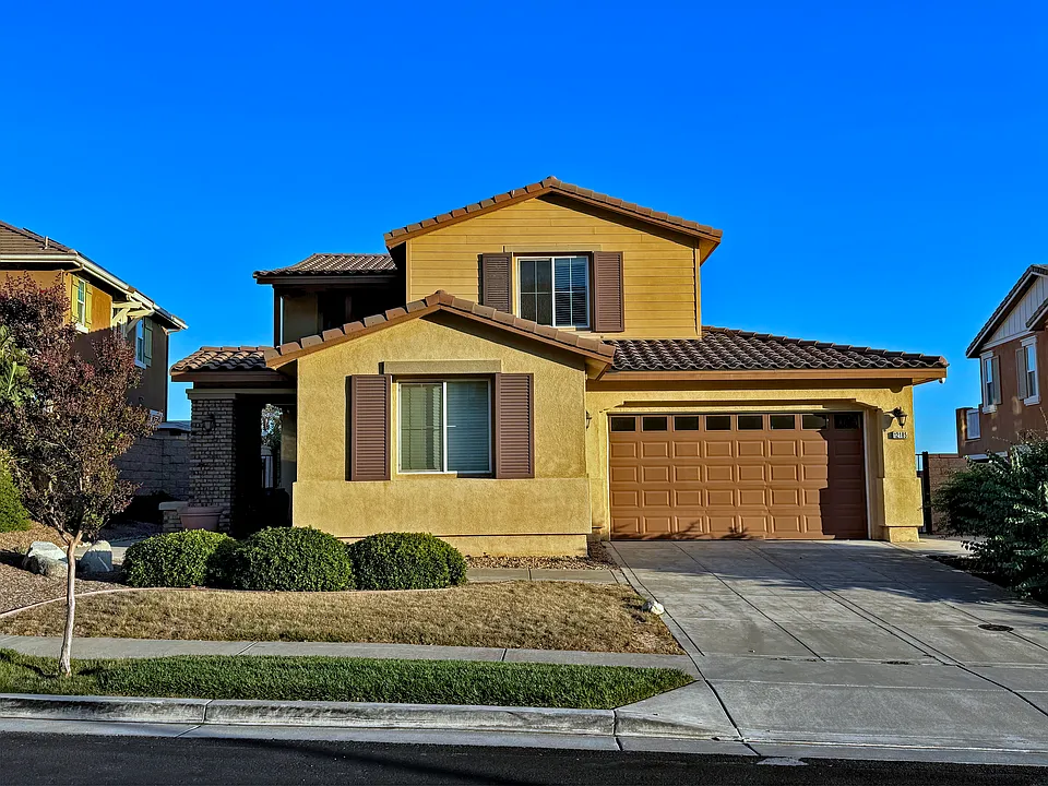 12185 Bisque Dr