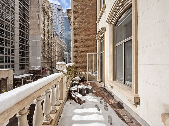 3rd image of 23 W 31st St APT 3