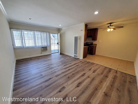 5th image of 971 S Westmoreland Ave APT 4