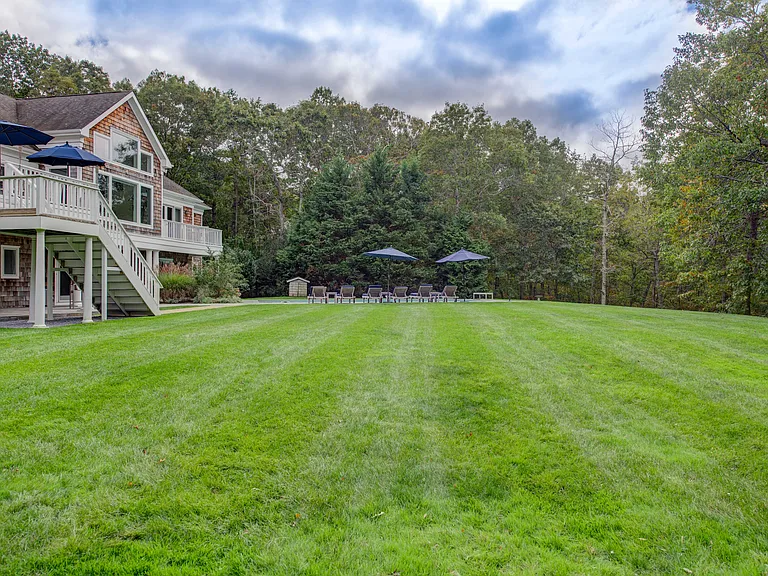 6 Little Ct — Photo 43