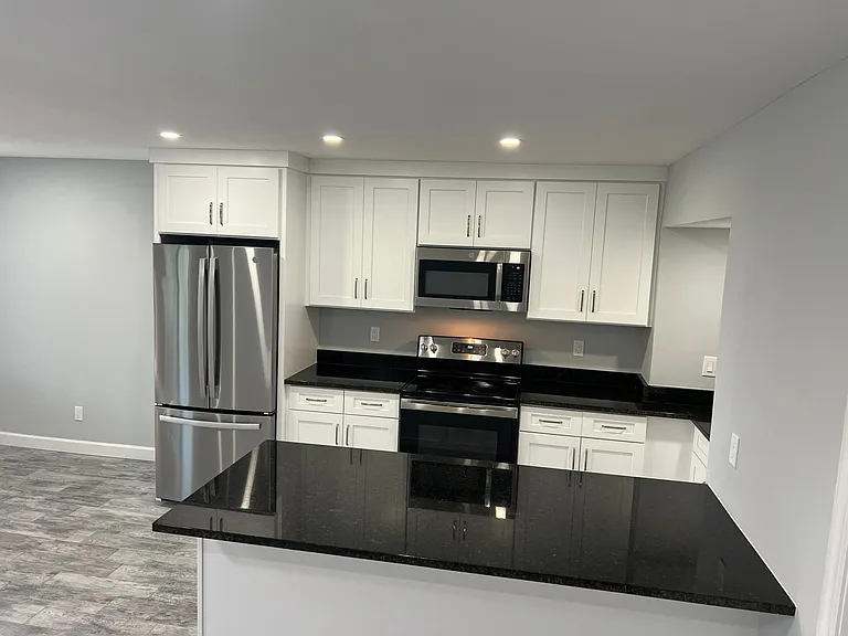 1517 Ocean Dr #10 — Photo 5