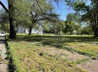 1125 N 6th St, Terre Haute, IN 47807