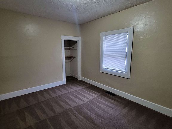 4th image of 1336 N Kealing Ave