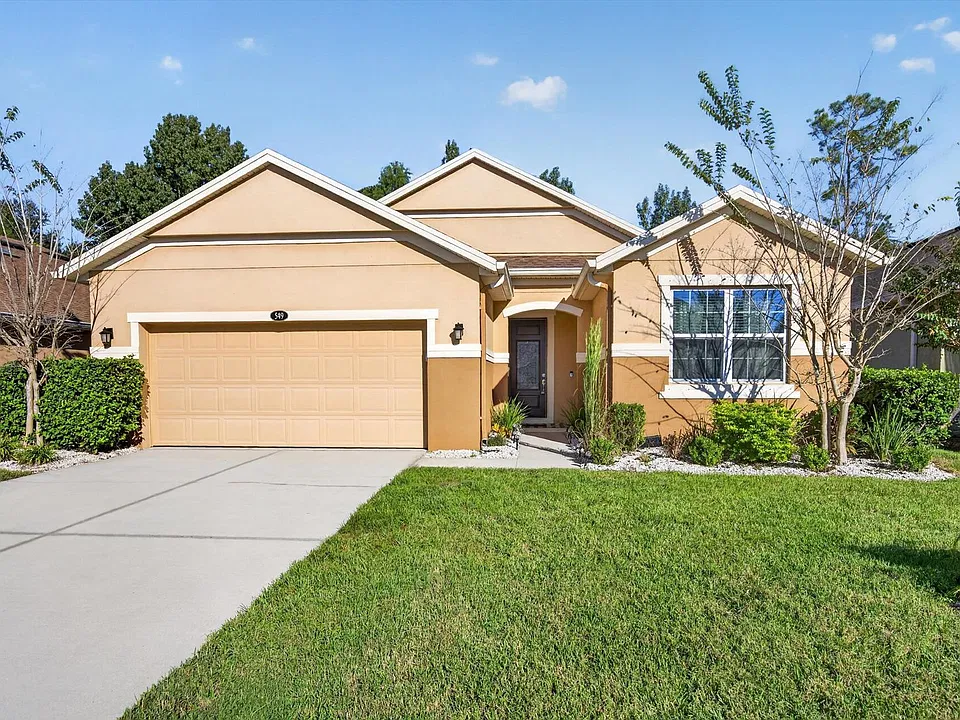 549 Champion Ridge Dr