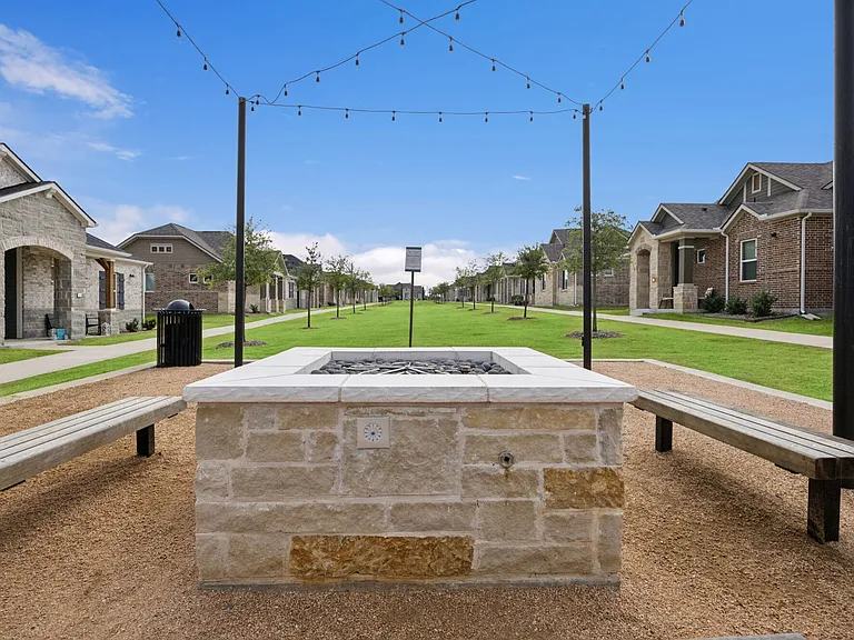VLux Stoneridge — Photo 112