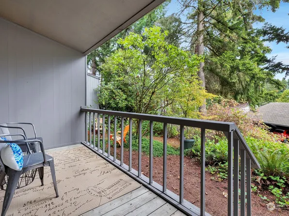 6268 137th Place NE #238, Redmond, WA 98052