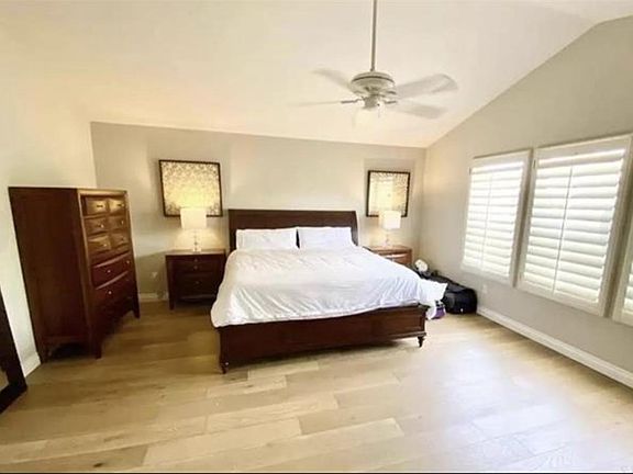 3rd image of 4880 Eastcliff Ct