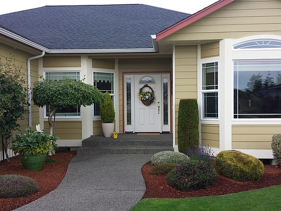 2nd image of 34 Kayla Dr
