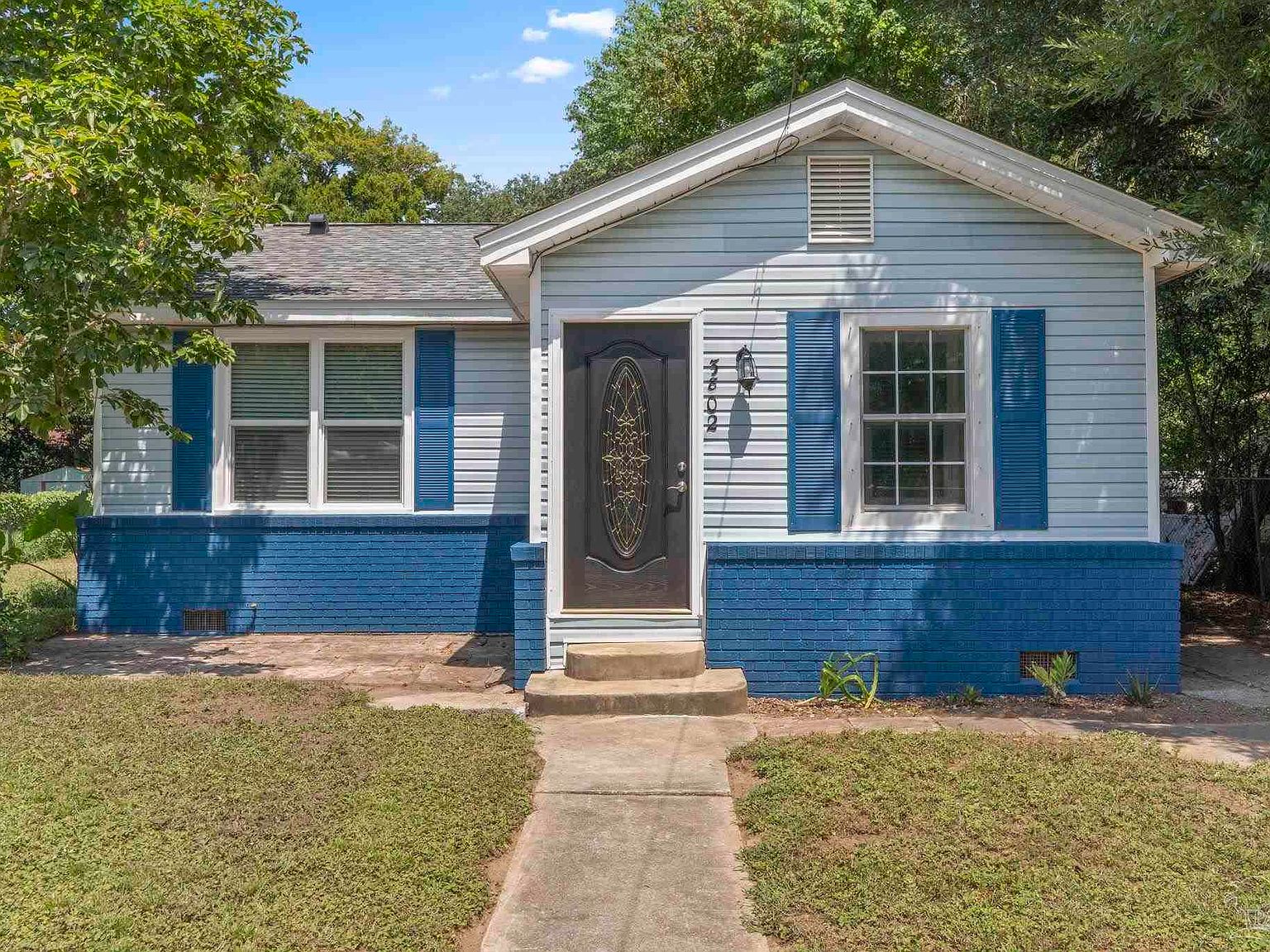 stina ペイントチェック　ブルー　S 3802 W Gadsden St, Pensacola, FL 32505 | Zillow