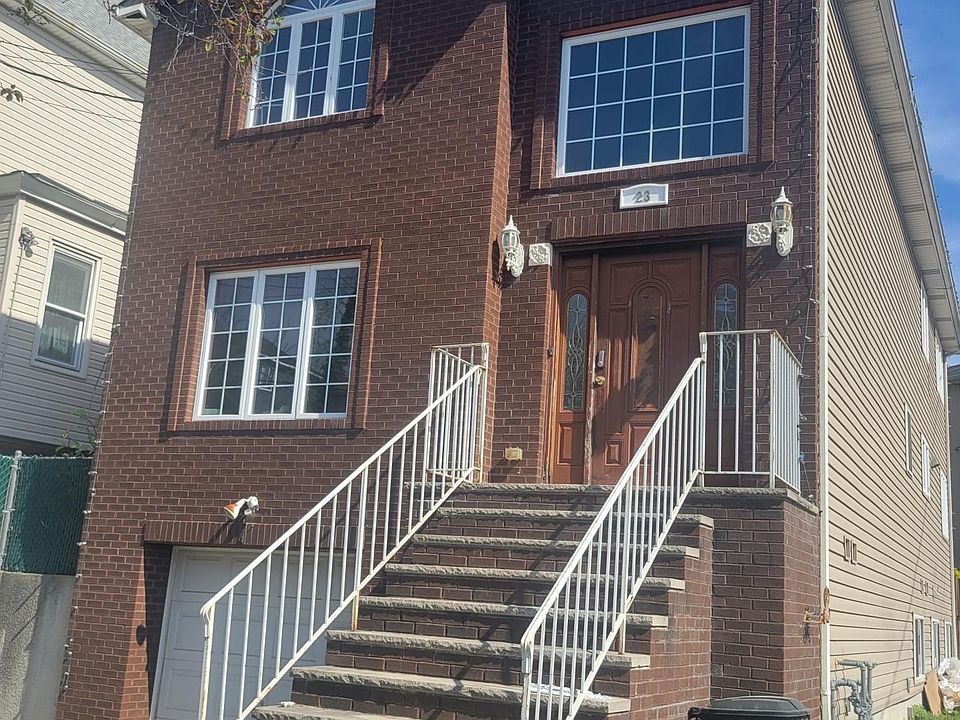 1st image of 23 Fillmore Pl #B