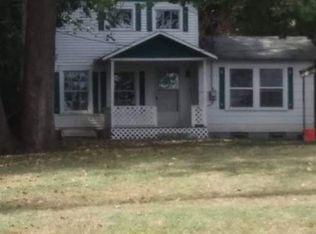 13514 Charleston Rd, Red House, WV 25168