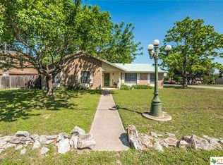 2 W Maya Ln, Morgans Pt Resort, TX 76513