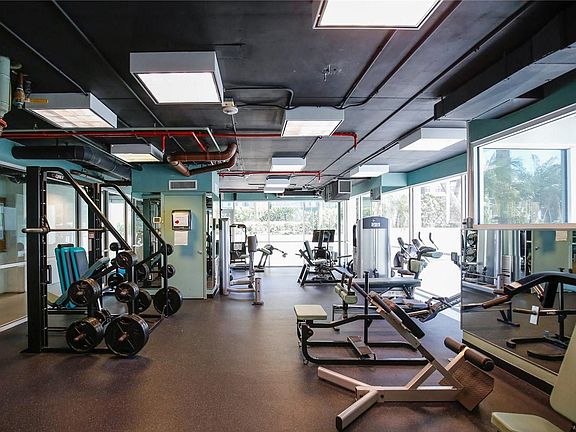 5th image of 650 West Ave #12A