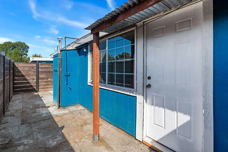 1 bed, 1.0 bath, 760 sqft, $1,400 — Photo 1
