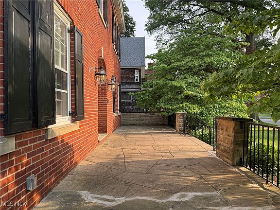 4th image of 1014 Juliana St