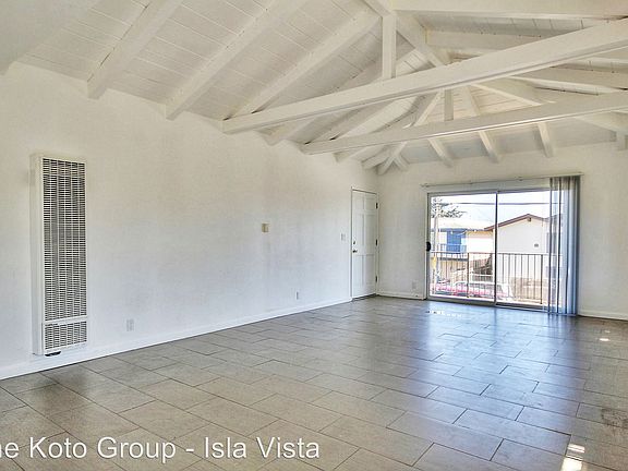 4th image of 6696 Del Playa Dr
