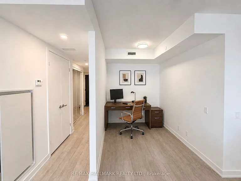 88 Queen St E #1701 — Photo 9