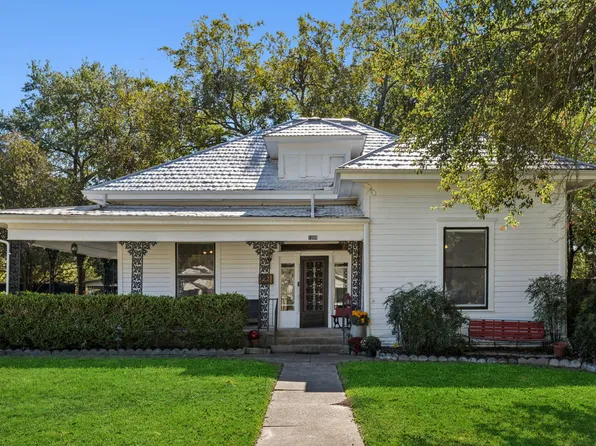 1205 Park St, Greenville, TX 75401