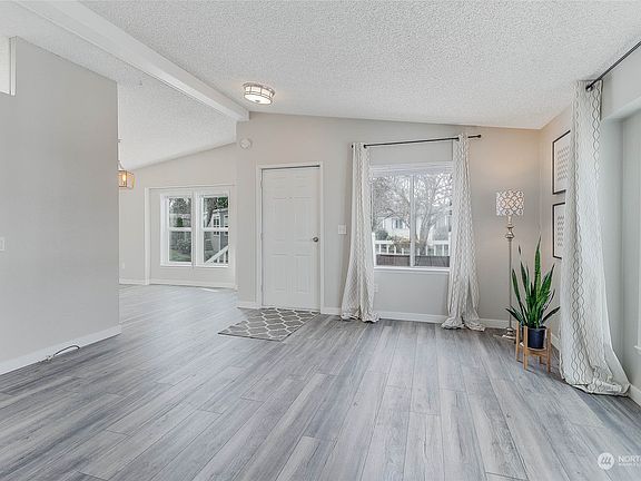 5th image of 5101 NE 121st Avenue #95
