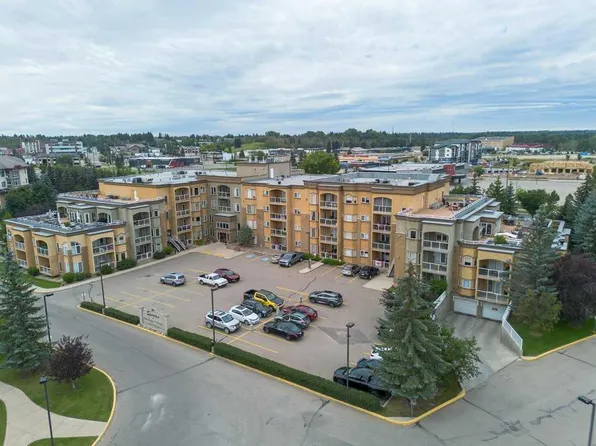 5300 W 48th St #118, Red Deer, AB T4N 7C5